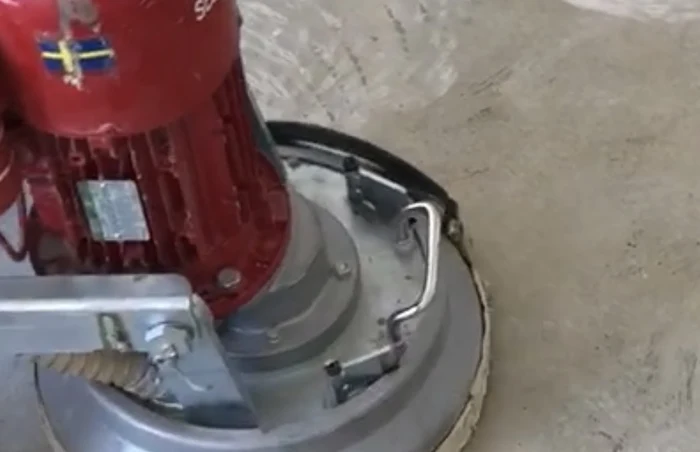 Concrete floor grinding before epoxy coating